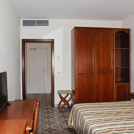 Hotel Baia Delle Sirene Марина ди Камерота Екстериор снимка