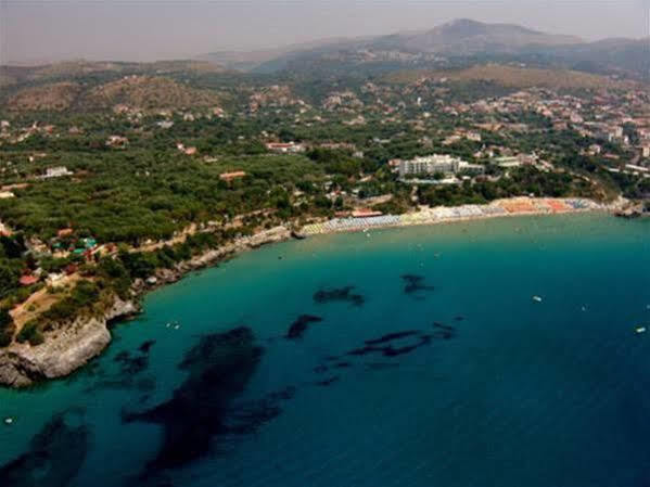 Hotel Baia Delle Sirene Марина ди Камерота Екстериор снимка